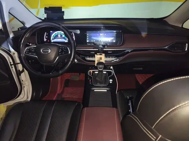 GAC Trumpchi M6 — Фото автомобиля 12