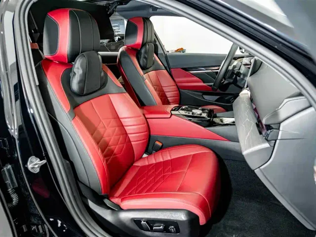 BMW BMW 5 Series 2025 530Li Premium M Sport Package — Фото автомобиля 21
