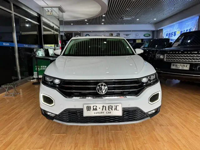 Volkswagen T-Roc — Фото автомобиля 2