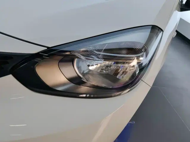 Honda Fit — Фото автомобиля 5