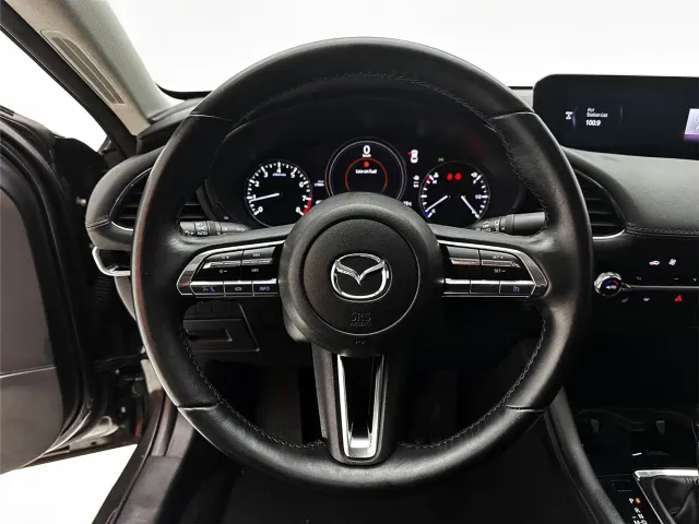 Mazda Axela — Фото автомобиля 14