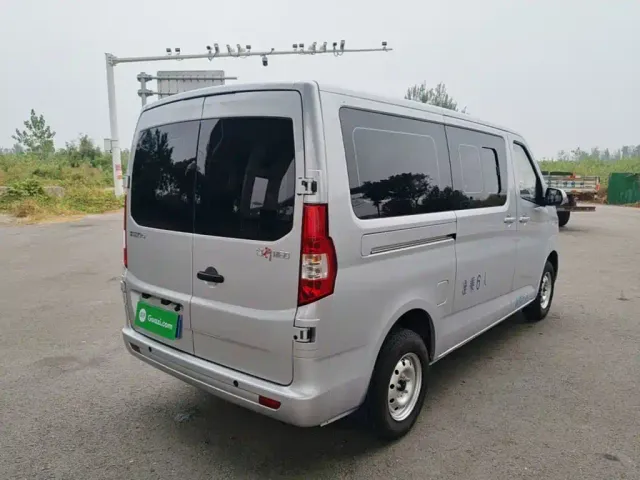 Changan Kaicheng Changan Ruixing M60 2023 1.5L GDI Comfort Bus 6/7 Seater — Фото автомобиля 6