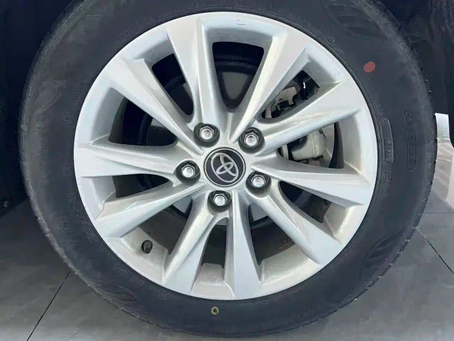 Toyota Corolla — Фото автомобиля 16