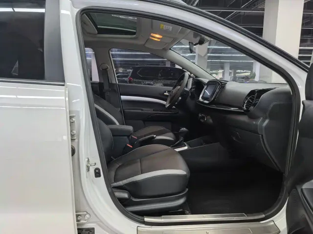 Kia KX1 — Фото автомобиля 12