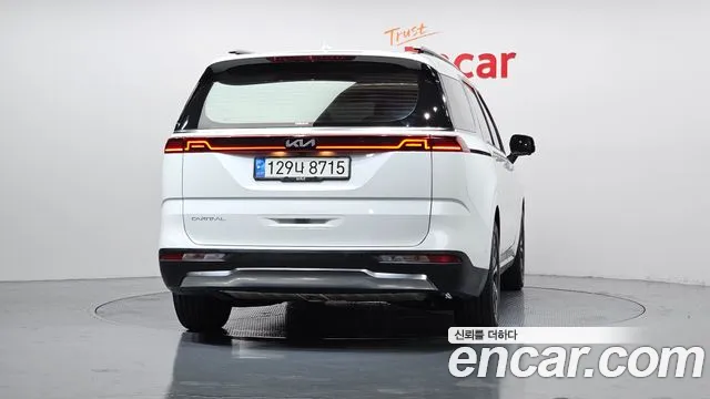 Kia Canival Carnival 4 поколение Бензин 9 мест Signature — Фото автомобиля 4