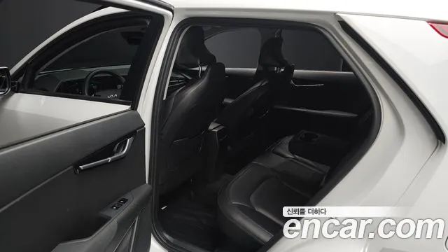 Kia Niro The All New Niro Signature — Фото автомобиля 12