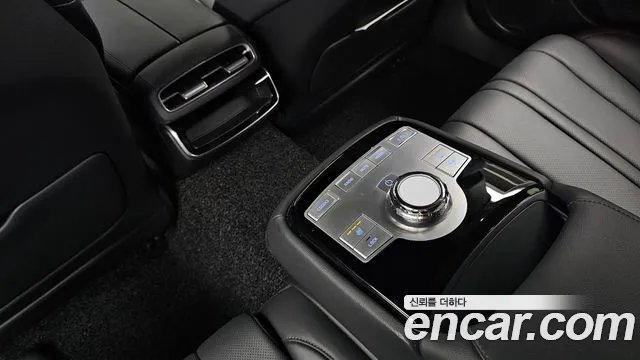 Genesis G80 Бензин 2.5 турбо AWD — Фото автомобиля 17