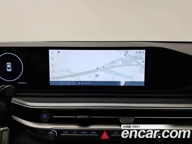 Hyundai Grandeur GN7 — Фото автомобиля 9