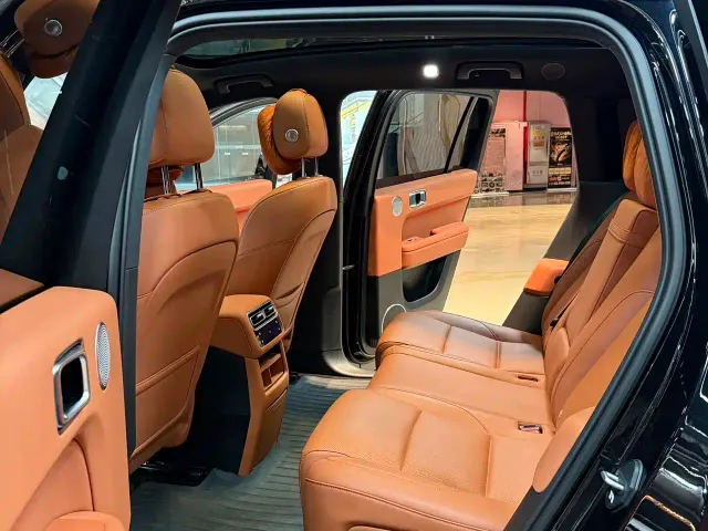 Li Auto L6 — Фото автомобиля 5