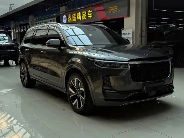 Li Auto ONE — Фото автомобиля 3