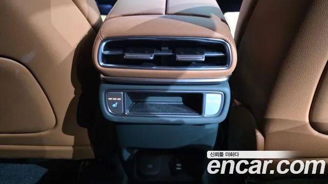 Genesis GV80 — Фото автомобиля 29