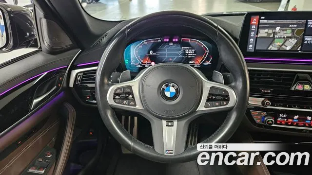 BMW 5 Series — Фото автомобиля 11