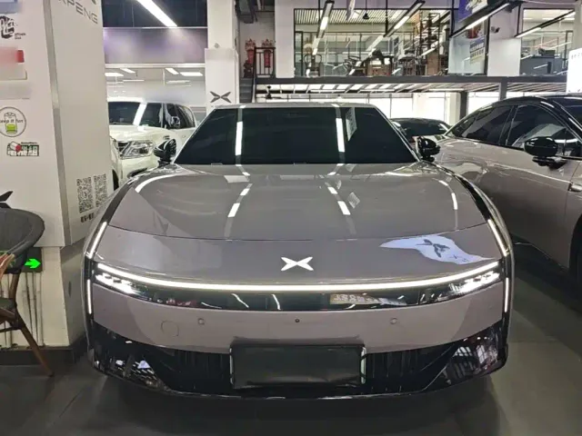 Xpeng P7 — Фото автомобиля 2