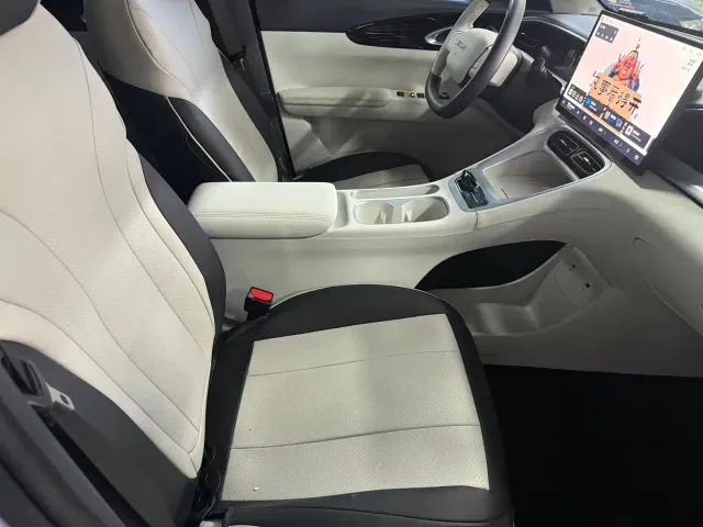 Geely Starry Wish — Фото автомобиля 4