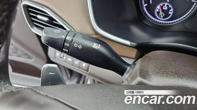 Hyundai Santafe — Фото автомобиля 18