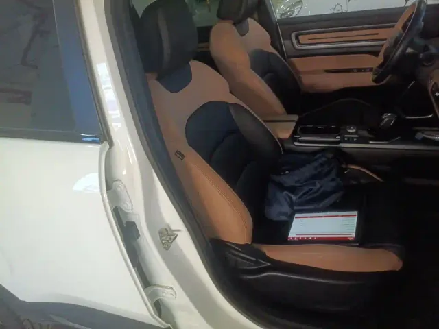 Geely ICON — Фото автомобиля 20
