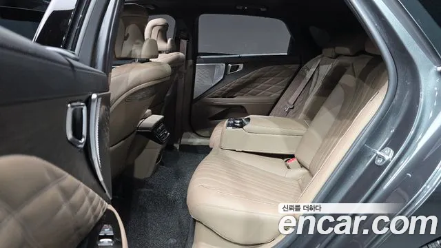 Kia K8 Hybrid — Фото автомобиля 18