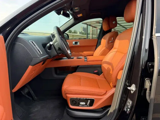 Li Auto L7 — Фото автомобиля 8