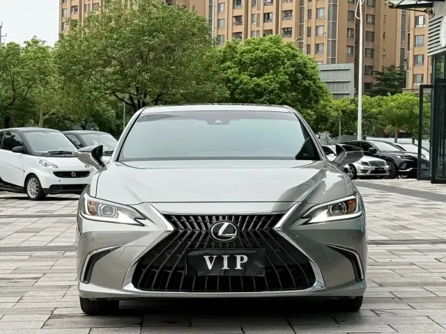 Lexus Lexus ES 2022 200 Excellence Edition — Фото автомобиля 2