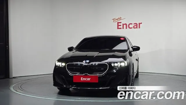 BMW i5 G60 — Фото автомобиля 3