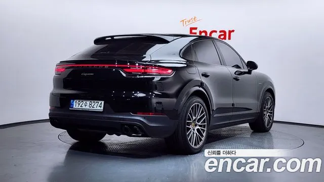 Porsche Cayenne — Фото автомобиля 2