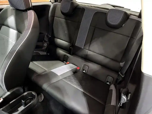 MINI Cooper — Фото автомобиля 16