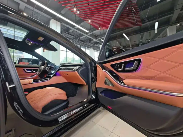 Mercedes-Benz Maybach S-Class — Фото автомобиля 25