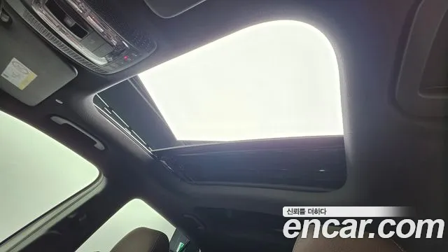 Mercedes-Benz GLB-Class — Фото автомобиля 30