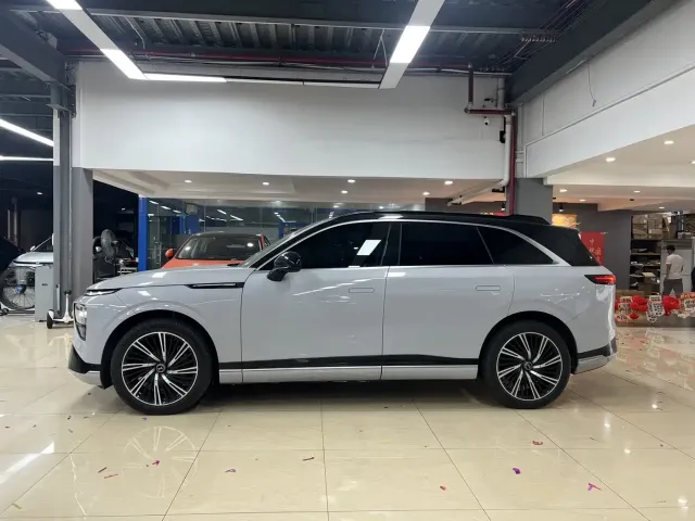 Xpeng G9 — Фото автомобиля 5