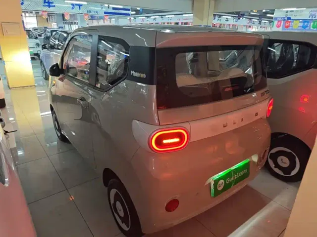 Wuling Hongguang Mini EV — Фото автомобиля 4
