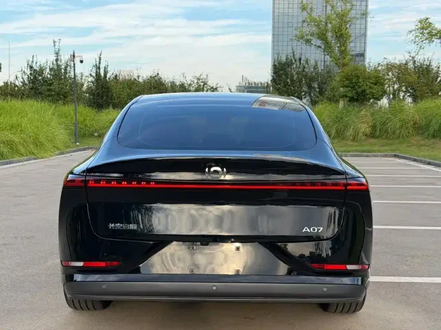 Changan Qiyuan A07 — Фото автомобиля 12
