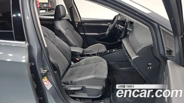 Volkswagen Golf Golf 8 поколение 2.0 TDI Prestige — Фото автомобиля 20