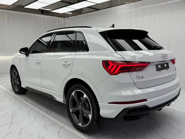 Audi Q3 — Фото автомобиля 4