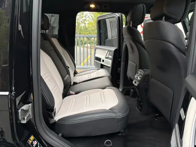 Mercedes-Benz G-Class — Фото автомобиля 12