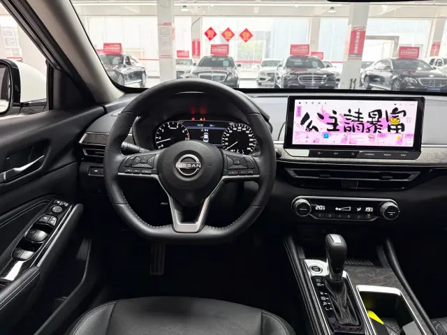 Nissan Teana — Фото автомобиля 12
