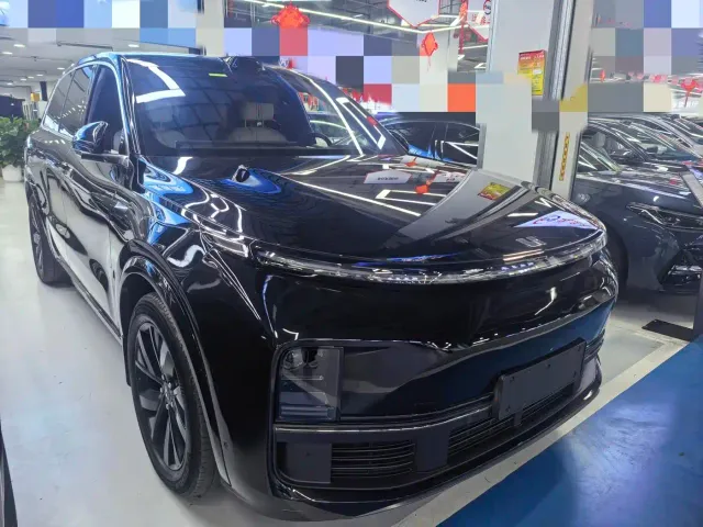 Li Auto L8 — Фото автомобиля 3