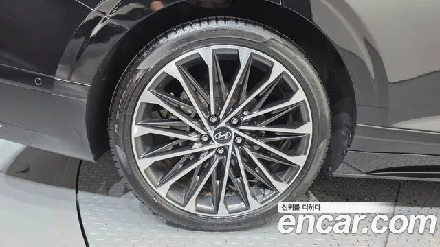 Hyundai Grandeur Grandeur (GN7) 2.5 Бензин 2WD — Фото автомобиля 5