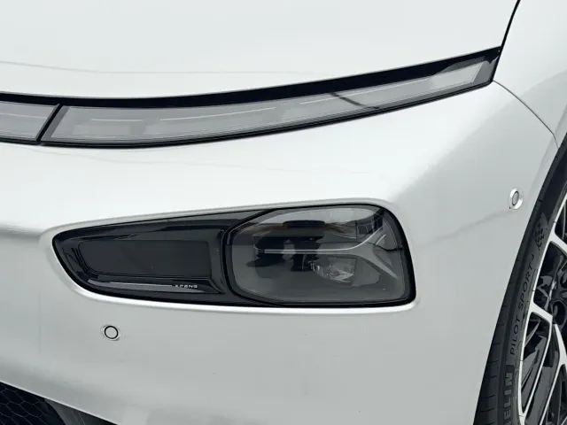 Xpeng P7 — Фото автомобиля 7