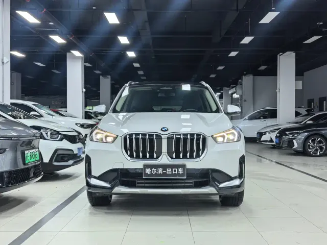 BMW X1 — Фото автомобиля 2