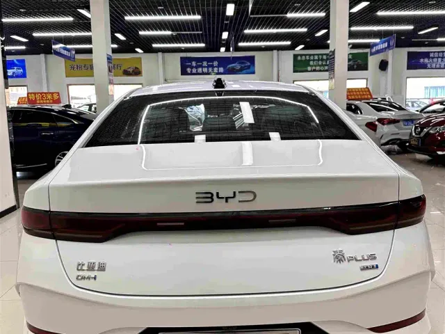BYD Qin PLUS — Фото автомобиля 5
