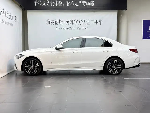 Mercedes-Benz C-Class — Фото автомобиля 2