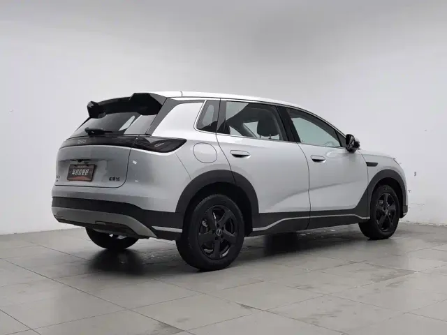 BYD Seal 05 DM-i — Фото автомобиля 2