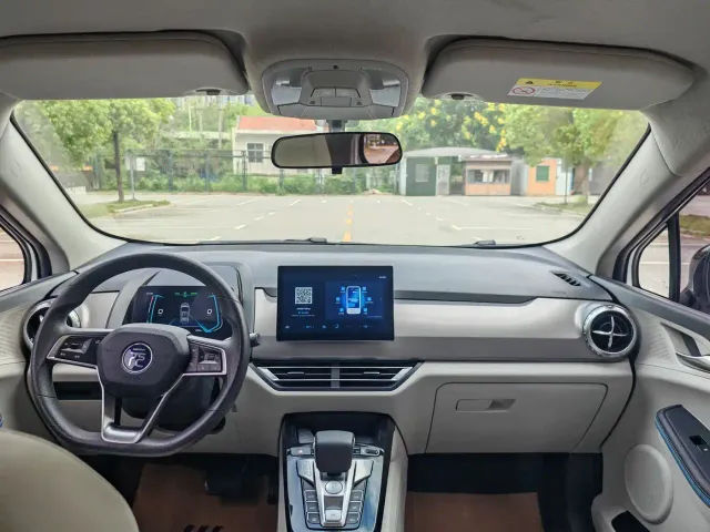 BYD Yuan Pro — Фото автомобиля 6