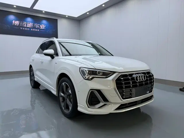 Audi Q3 — Фото автомобиля 3