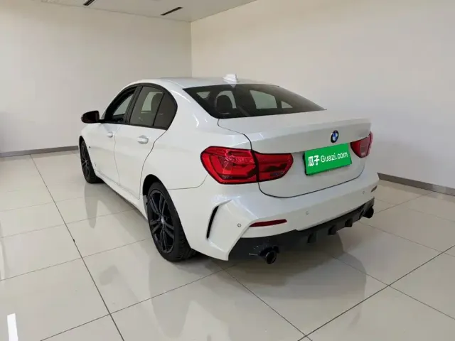 BMW 1 Series — Фото автомобиля 4