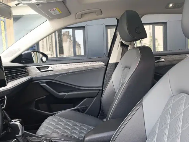 Volkswagen Sagitar — Фото автомобиля 11