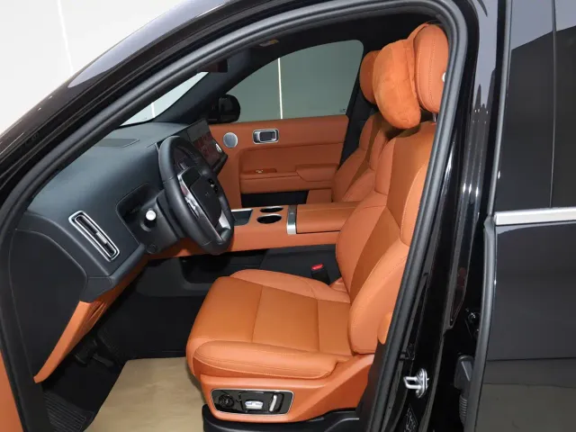 Li Auto L7 — Фото автомобиля 26