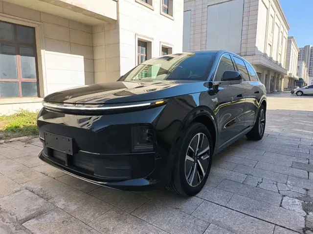 Фотография автомобиля — Li Auto L6