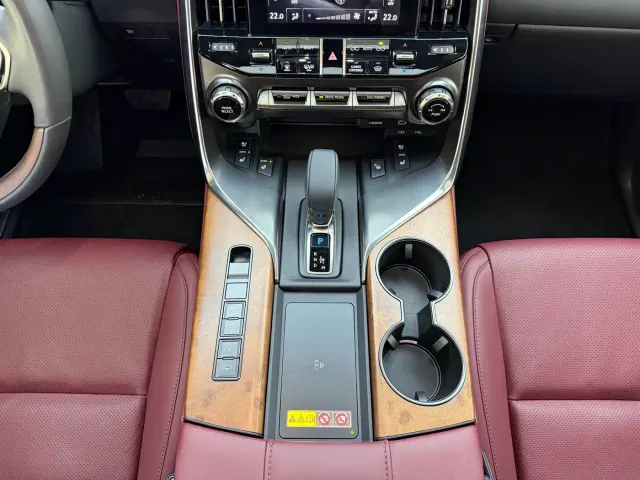Lexus LX — Фото автомобиля 18