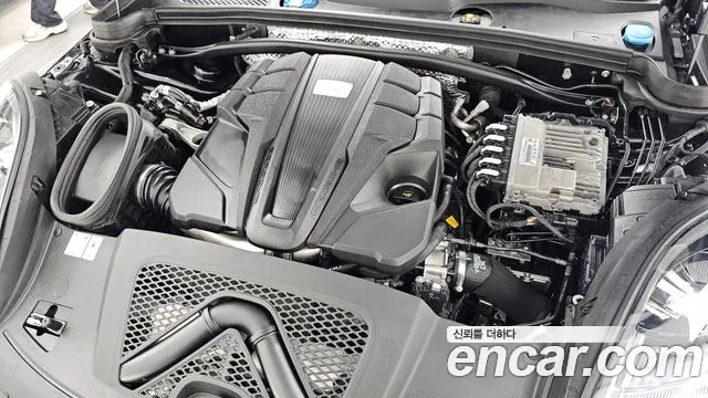 Porsche Macan — Фото автомобиля 6